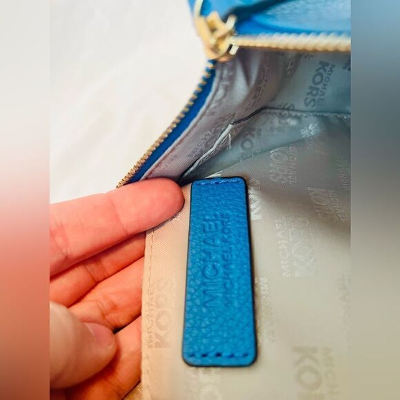 MICHAEL KORS WRISTLET - Picture 3 of 6